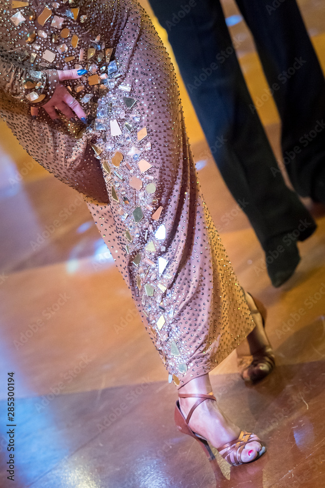 Naklejka premium couple dancing latin dance