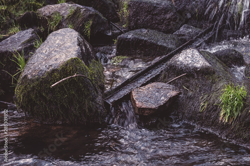 Waterflow, Schleuse