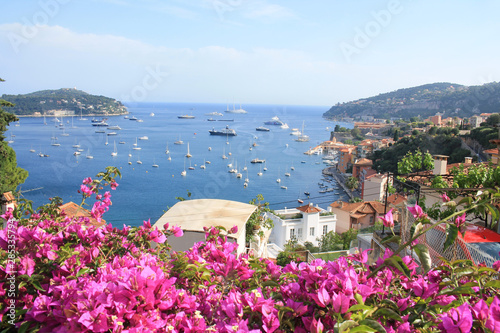 Boats and cruise ship in the bay of Villefranche, French riviera © Picturereflex