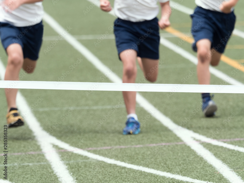 運動会　徒競走のゴール