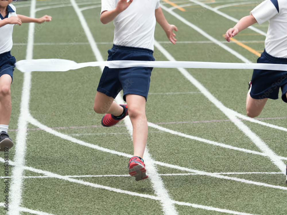 運動会 徒競走のゴール Stock Photo Adobe Stock