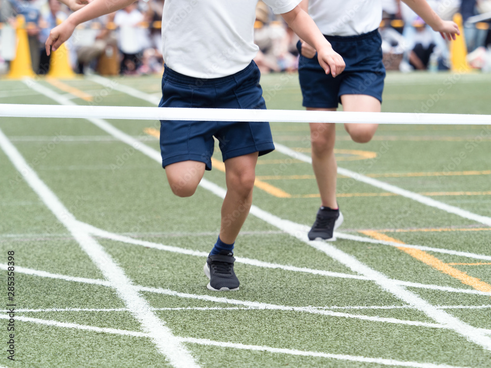 運動会　徒競走のゴール