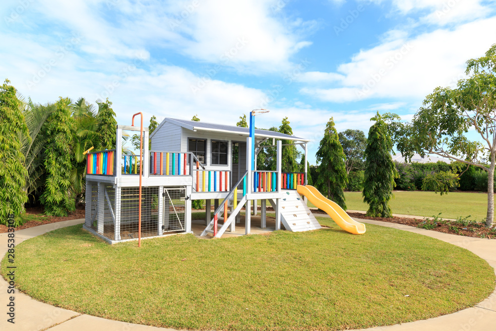 Cubby House fort childs play equipment Cubby House fort childs play equipment