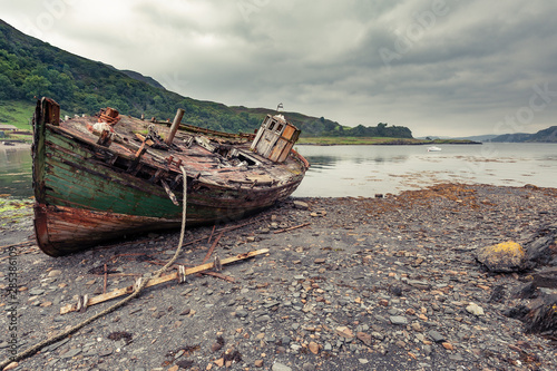 Wrak statku na wyspie Kerrera