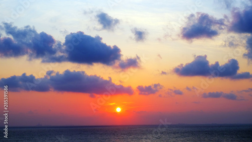 Beautiful sunrise at Malaysia beach © taffpixture