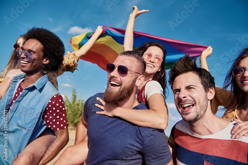 Canvas Print Group of best friends having fun
