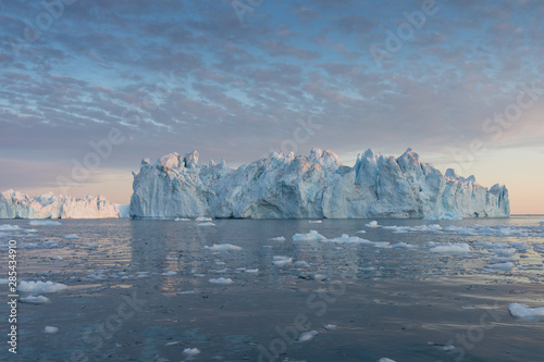Photo Nature and landscapes of Greenland or Antarctica