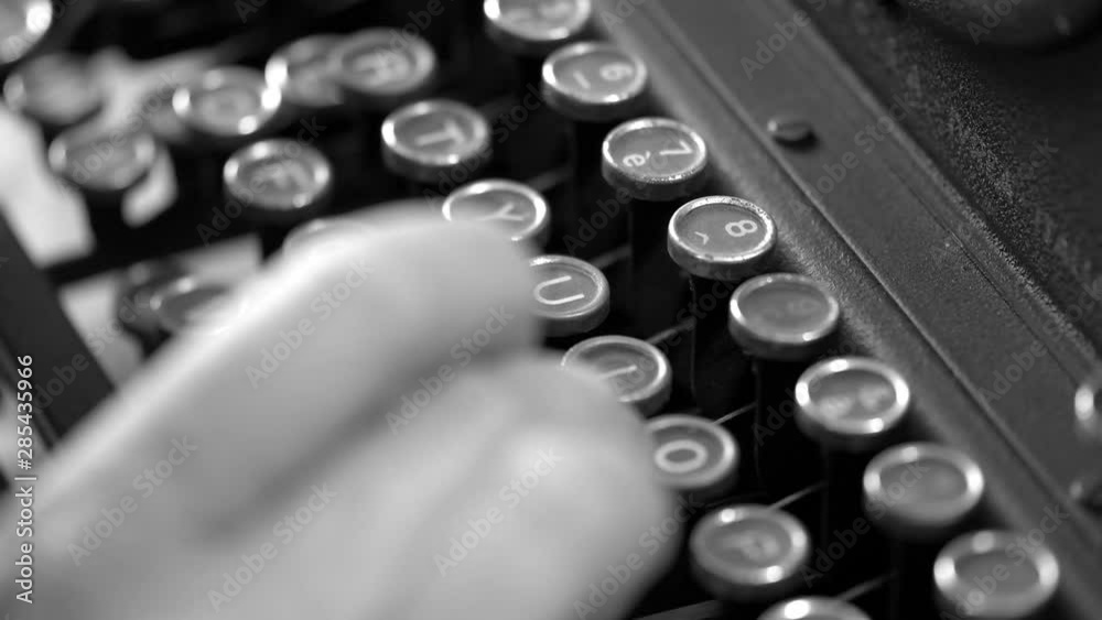 macchina da scrivere, modello italiano del 1936 