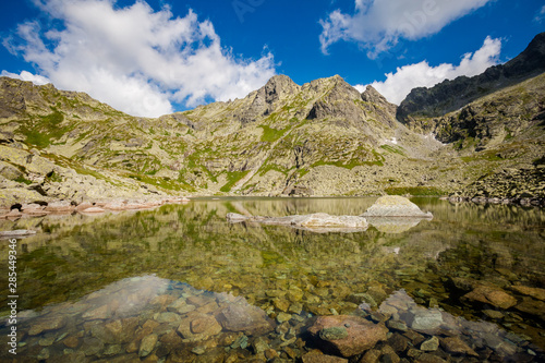 Fototapeta Naklejka Na Ścianę i Meble -  Path to Rysy Tatra mountains
