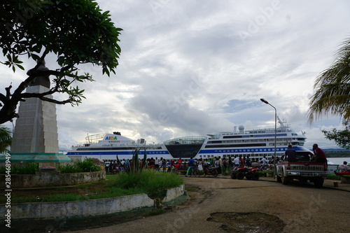 boot auf madagaskar in afrika in nosy be photo