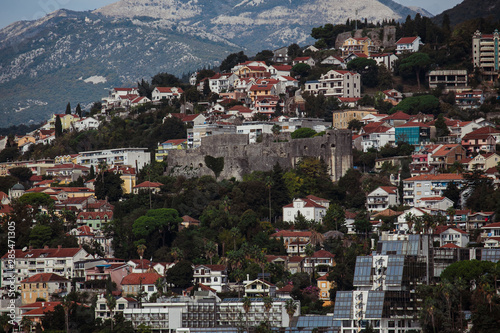 Wallpaper Mural city ​​on the shore of a beautiful blue lake Torontodigital.ca