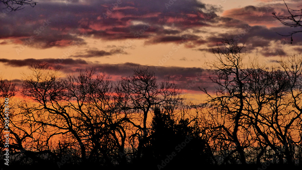 Naklejka premium Coucher de soleil sur Chassieu en France