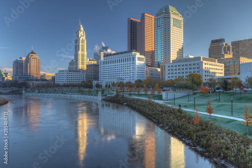 Columbus, Ohio skyline on a beautiful day © Harold Stiver