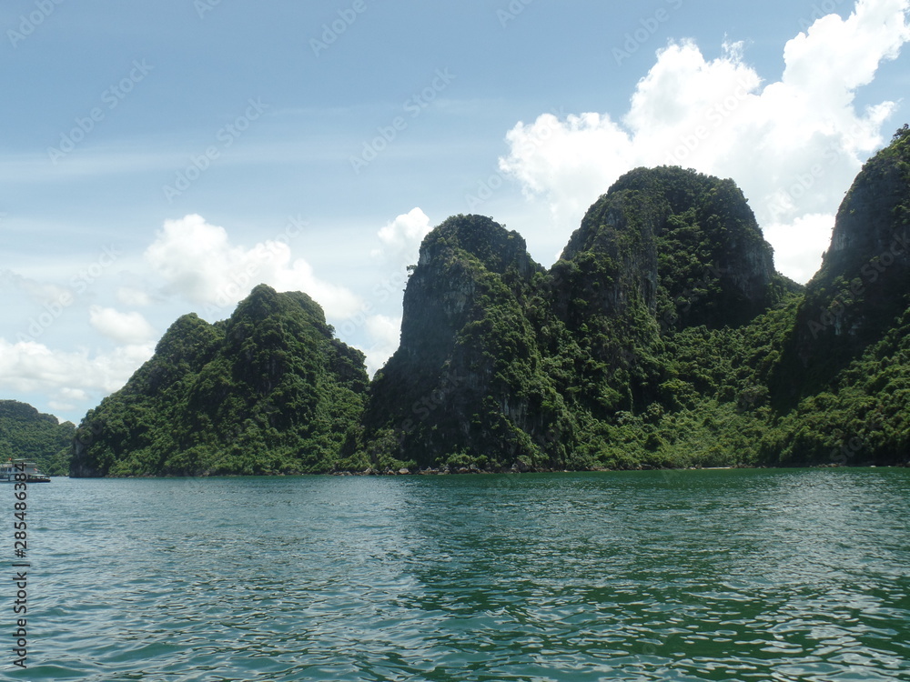 The natural beauty of Halong Bay, Vietnam The natural beauty of Halong Bay, Vietnam