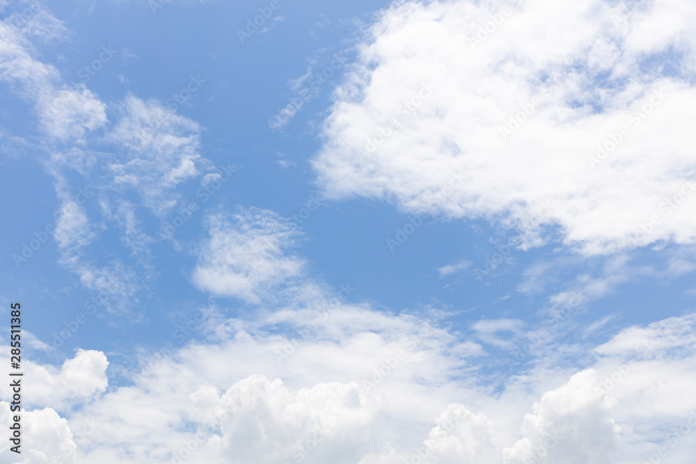 Obraz premium cloudy blue sky with white cloud background.