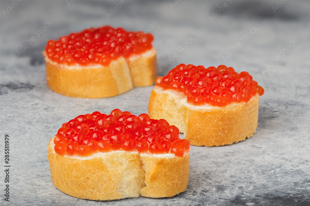 red caviar magnesium; iron; phosphorus; iodine; A and E; Vitamin D; high value protein red caviar magnesium; iron; phosphorus; iodine; A and E; Vitamin D; high value protein