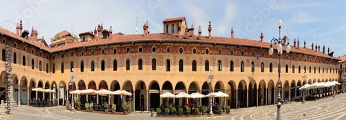 vigevano, piazza ducale, italia, vigevano village, ducale square, italy	