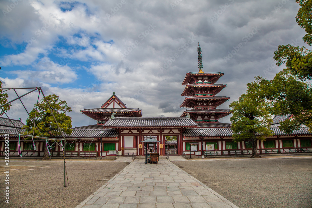Obraz premium Famous Osaka shrine Japan