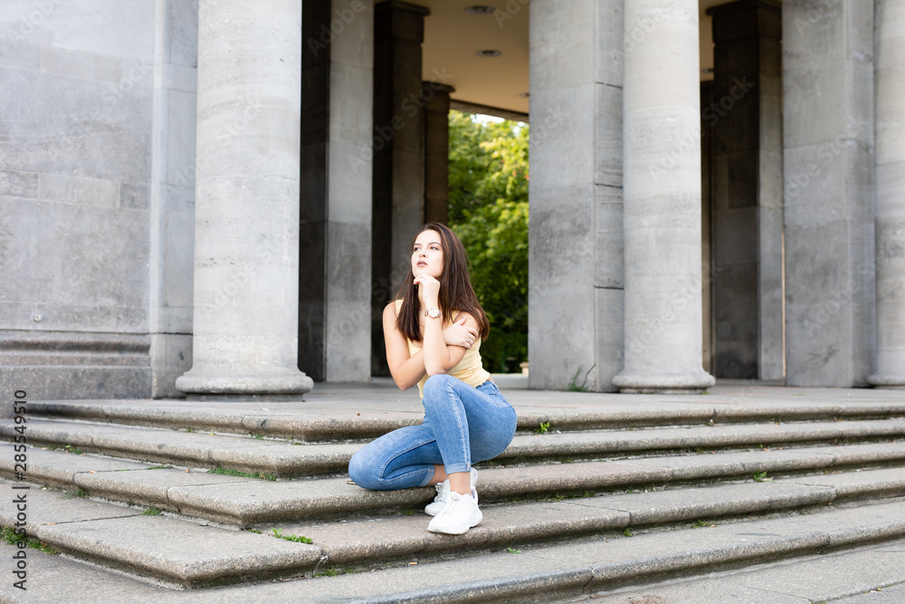Frau in der Stadt Frau in der Stadt