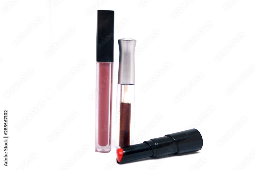 Obraz premium lipstick isolated on white background