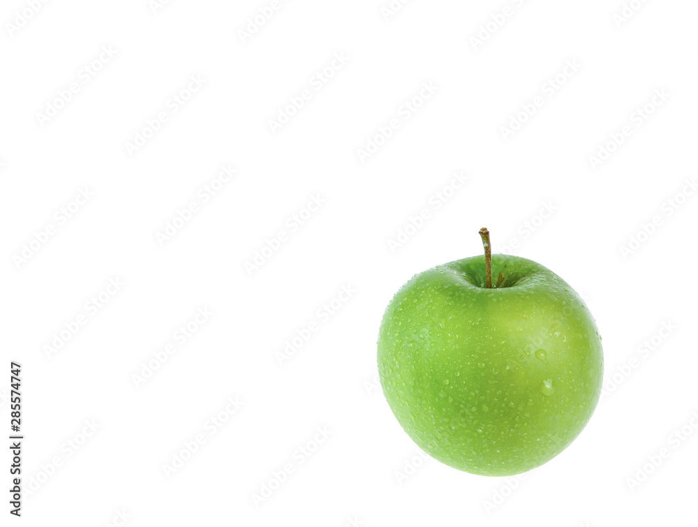 copy space green apple isolated on white copy space green apple isolated on white