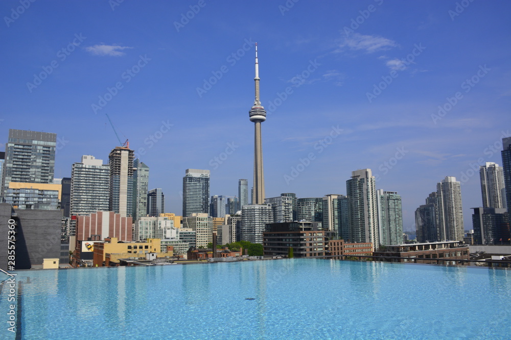 Obraz premium Rooftop views of Toronto