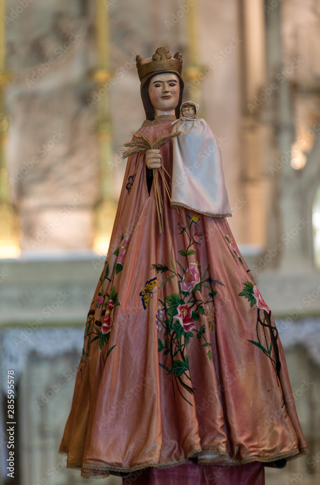  Holy Mary and Child statue in the Collegiale church of Saint Emilion, France