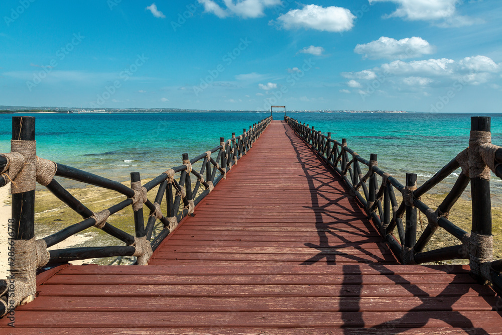 Fototapeta premium Drewniane molo na Prison Island