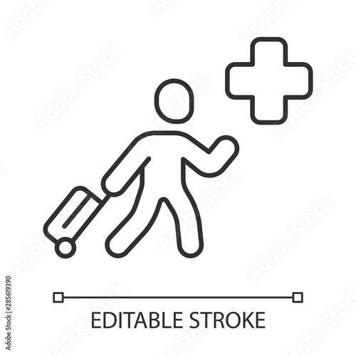 Humanitarian immigrant linear icon. Refugee help. Emigrant with baggage. Travelling abroad. Thin line illustration. Contour symbol. Vector isolated outline drawing. Editable stroke