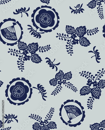 Japanese Paulownia Plum Blossom Fan Chrysanthemum Seamless Pattern