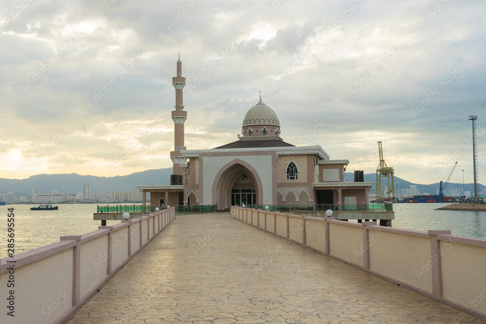 Butterworth Floating Mosque or Masjid Terapung in Butterworth, Malaysia ...