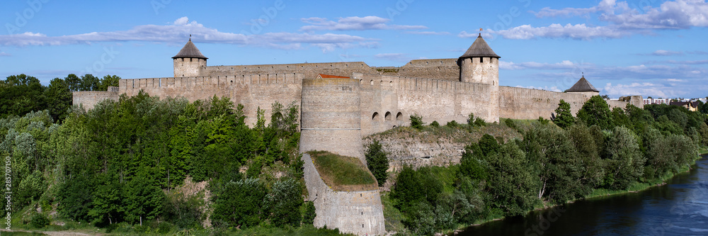 The border of the European Union with Russia. Medieval fortresses in Narva and Ivangorod. Cultural heritage