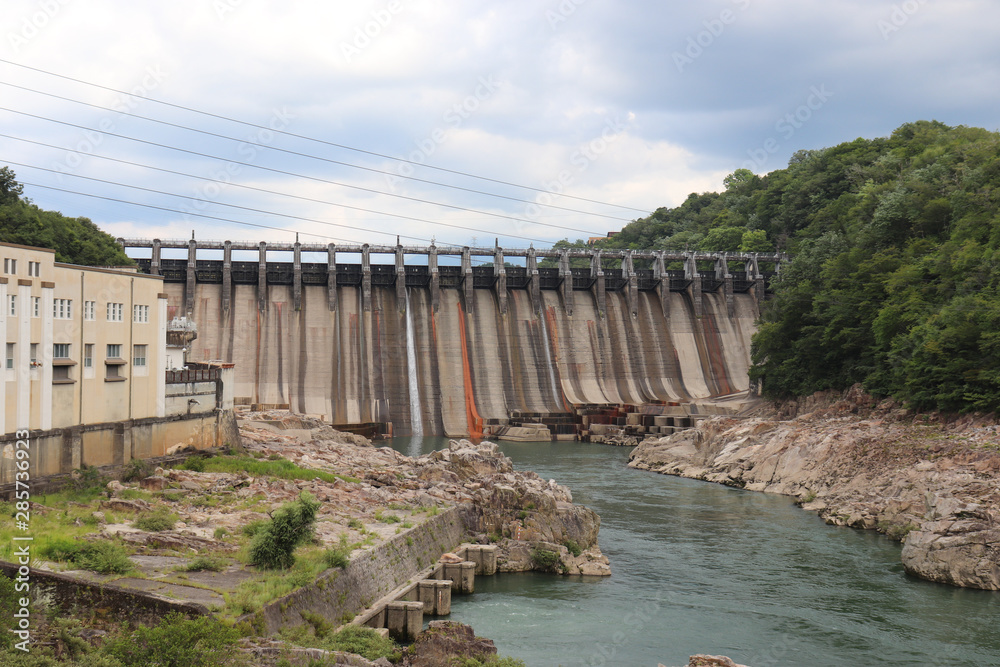 Obraz premium 大井ダムと木曽川(岐阜県恵那市),ooi dam,ena city,gifu pref,japan