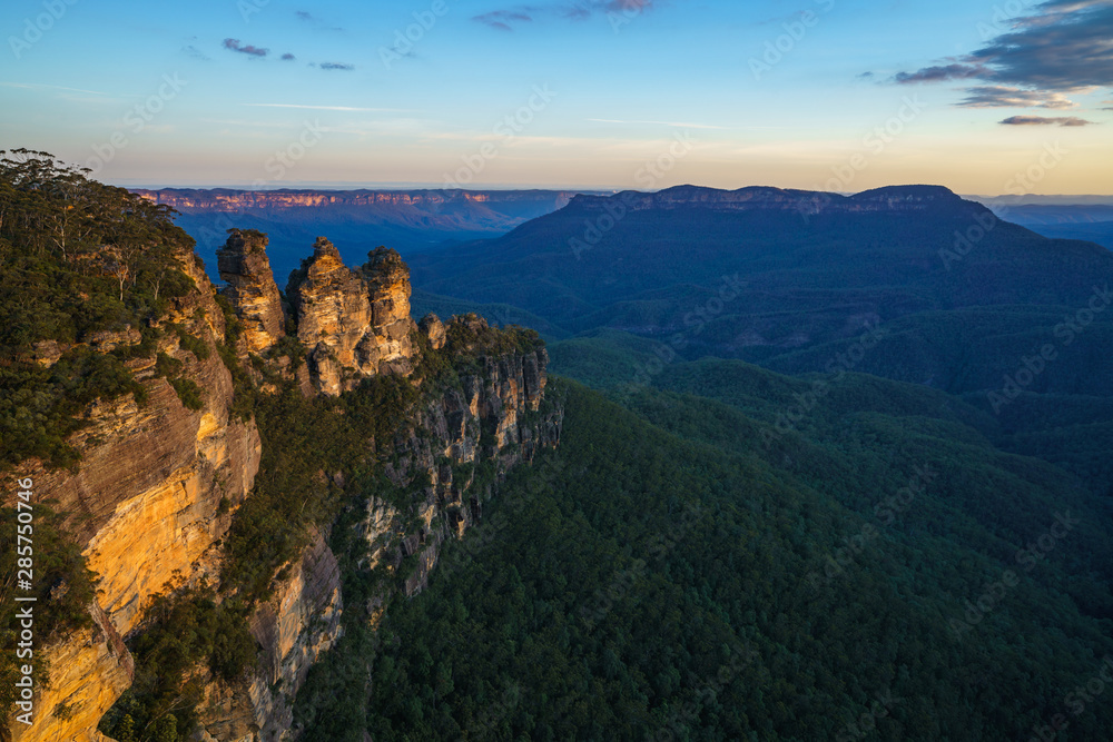 sunset at three sisters lookout, blue mountains, australia 23