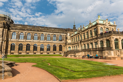 Old masters gallery, Dresdner Zwinger, facade view