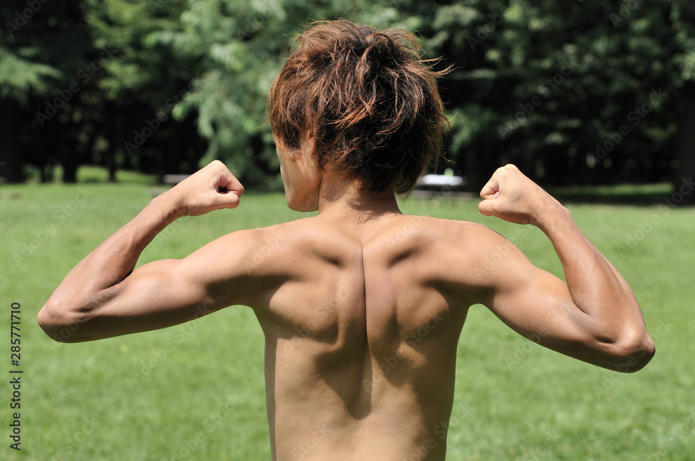 逞しい男性の背中stock Photo Adobe Stock