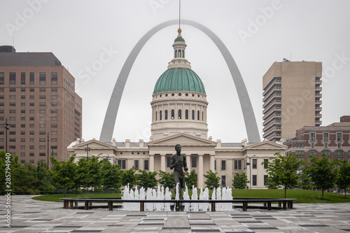 Saint Louis arch, Missouri, USA, cloudy spring day
