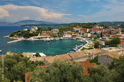 Der Hafen von Kassiopi auf Korfu - Griechenland © rorue