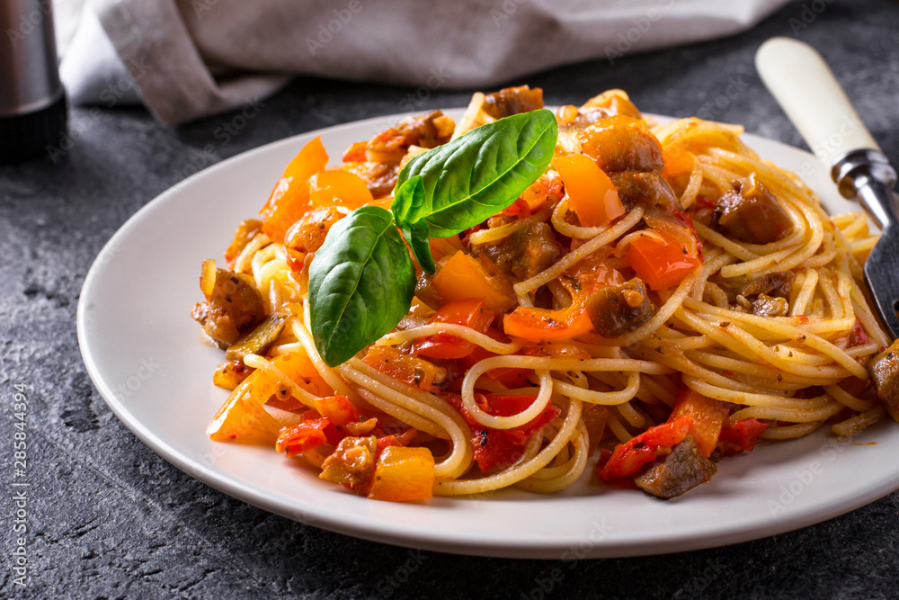 Pasta with eggplant, pepper and tomatoes