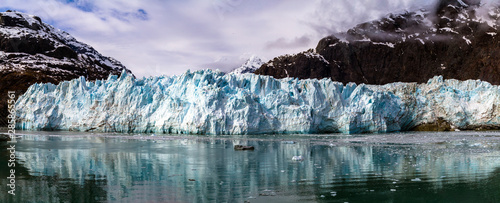 Tablou canvas Margerie Glacier in Glacier bay Alaska