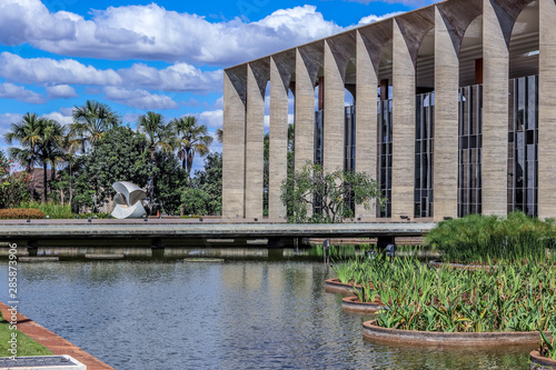 Obraz na płótnie A beautiful view of Itamaraty Palace building in Brasilia, Brazil w salonie