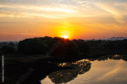 Fototapeta Naklejka Na Ścianę i Meble -  A beautiful view of sunrise in Bagan, Myanmar