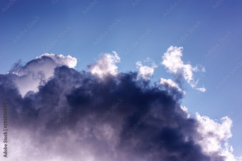 Obraz premium White clouds in the blue sky