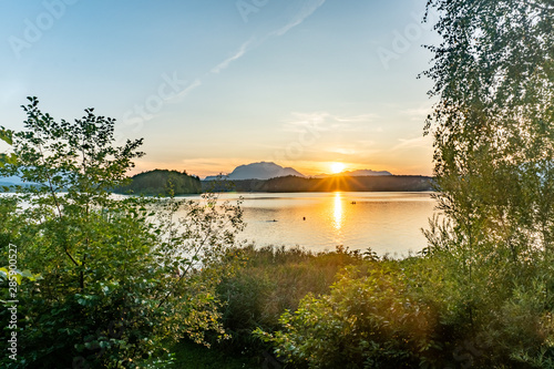 Sunset vibes at Lake Faaker See in Kärnten, Carinthia, Austria © mdworschak