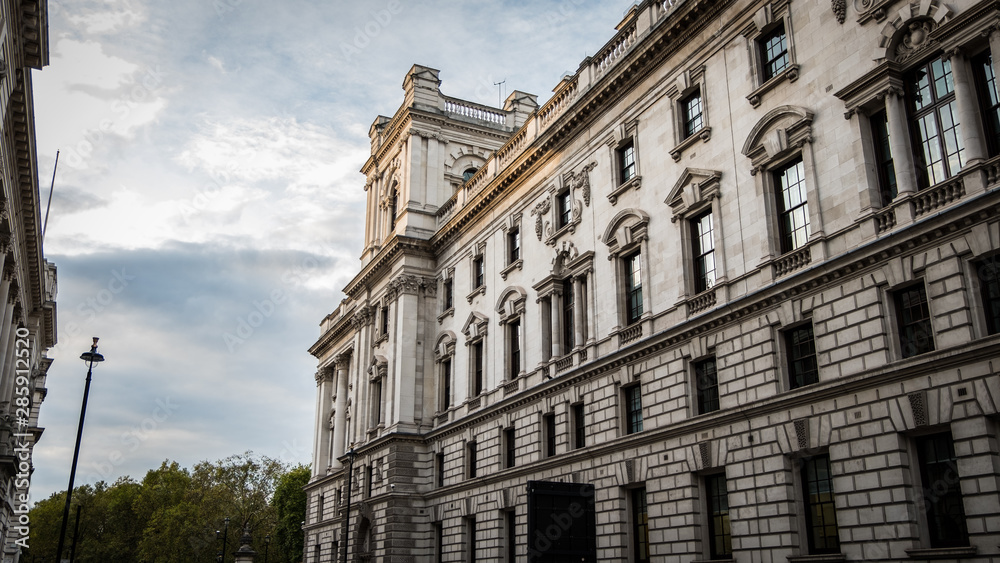 Fototapeta premium historic building in london