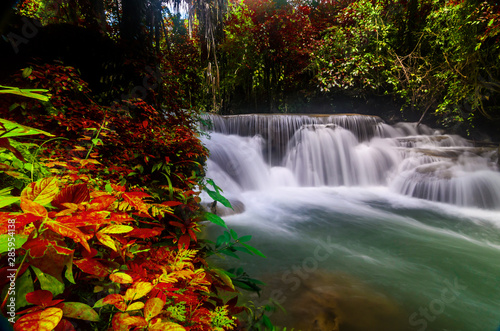 Fototapeta Naklejka Na Ścianę i Meble -   amazing of huay mae kamin waterfall in colorful autumn forest at Kanchanaburi, thailand