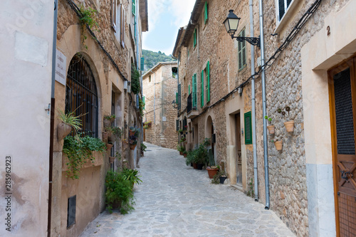 narrow streets of Valldemossa in Mallorca