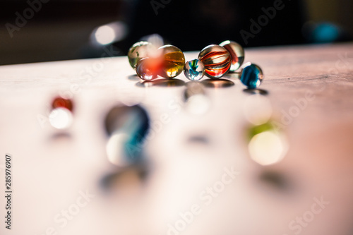 Canvastavla Glasmurmeln, spielen, Kinder