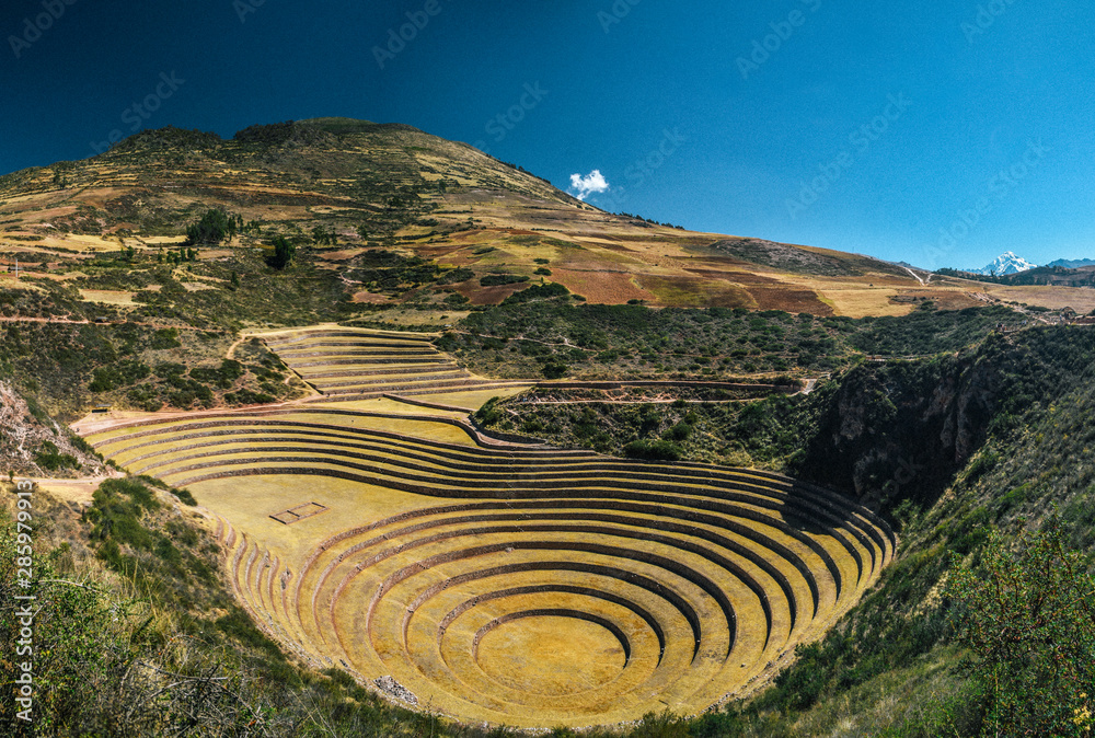 Moray agricultural terraces in the Sacred Valley in the Cusco Region of southern Peru  - obrazy, fototapety, plakaty 