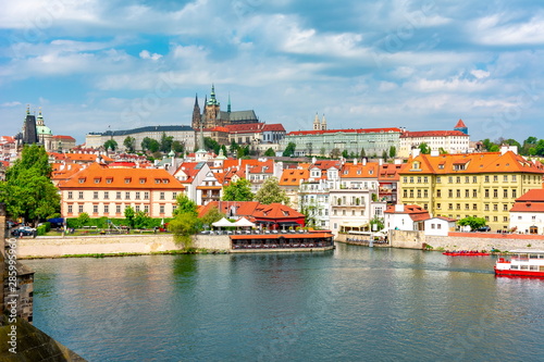 Obraz na plátně Prague cityscape with Prague Castle at background, Czech Republic